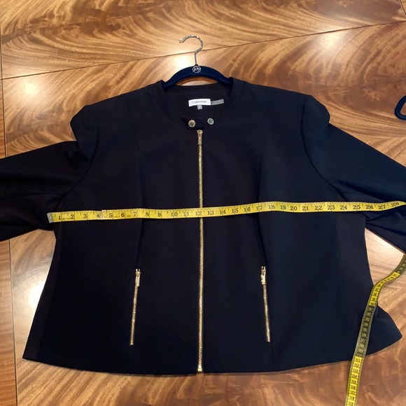 Calvin Klein Size 22W (US) Stretch Long-sleeve Jacket w/ Gold Hardware - Picture 13 of 13